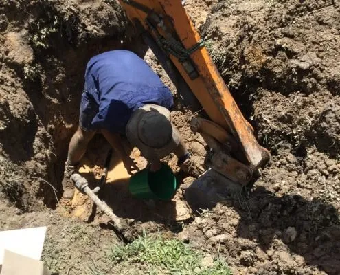 Sewer line repair in Gladstone