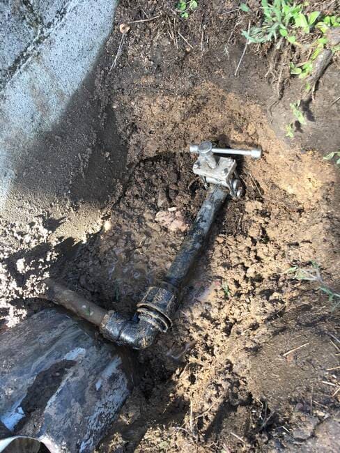 Plumbing Gladstone